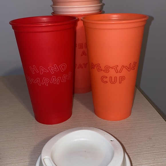 5 Pack Starbucks holiday cups with lids - Picture 2 of 2
